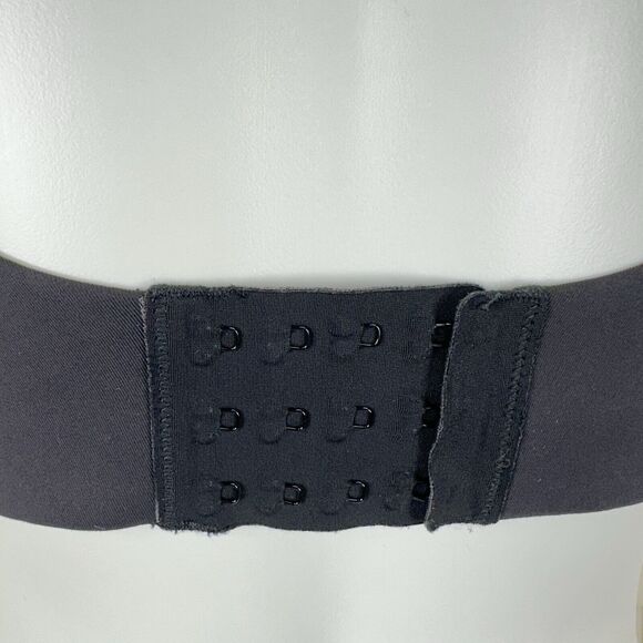 Lululemon Black Booby‎ Bracer Bra Adjustable Straps Hook & Eye Size 34 D - Picture 5 of 6